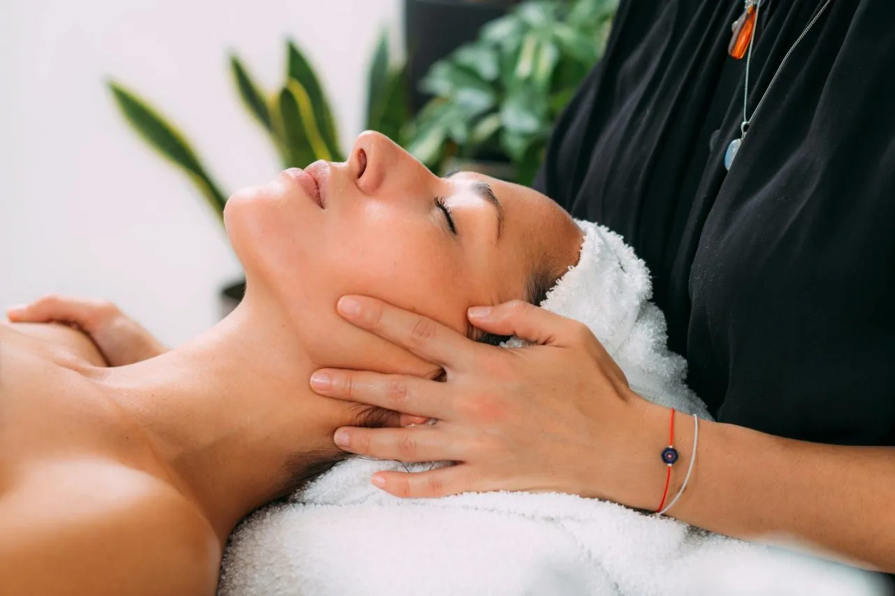 Ayurvedic Treatments ayurvedic facial massage